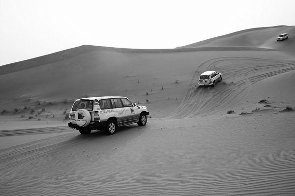 Сафари по пустыне на джипах