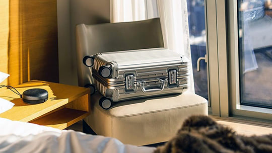 лучшие алюминиевые чемоданы на колесах для путешествий